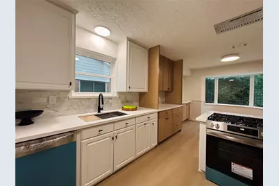 12118 Dorrance Lane, Meadows Place, TX 77477 - Photo 8