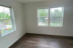 224 Grace St, Houston, TX 77003 - Photo 2