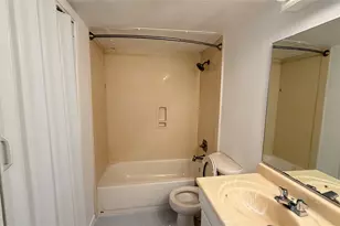 3075 Walnut Bend Ln, Houston, TX 77042 - Photo 26