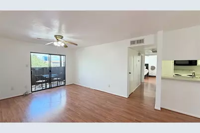 3075 Walnut Bend Lane #36, Houston, TX 77042 - Photo 8