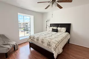 3075 Walnut Bend Ln, Houston, TX 77042 - Photo 22