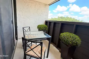 3075 Walnut Bend Ln, Houston, TX 77042 - Photo 4