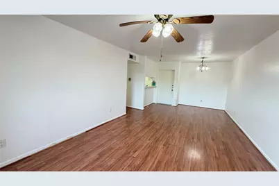3075 Walnut Bend Lane #36, Houston, TX 77042 - Photo 20