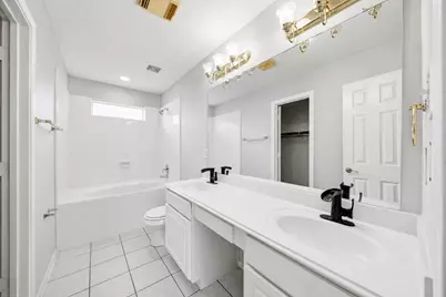 1911 Oak Hollow Court, Missouri City, TX 77489 - Photo 8