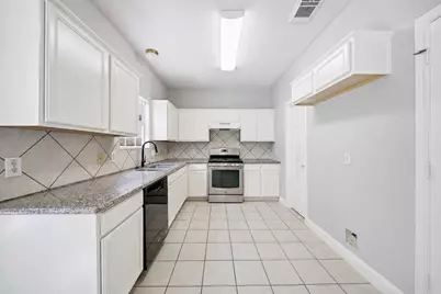 1911 Oak Hollow Court, Missouri City, TX 77489 - Photo 4
