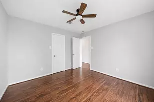 1911 Oak Hollow Ct, Missouri City, TX 77489 - Photo 16