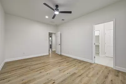 3009 Avenue M 1/2, Galveston, TX 77550 - Photo 26