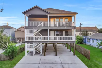 3009 Avenue M 1/2, Galveston, TX 77550 - Photo 2