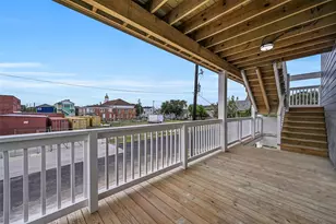 3009 Ave M 1/2, Galveston, TX 77550 - Photo 8
