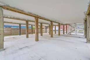 3009 Ave M 1/2, Galveston, TX 77550 - Photo 44