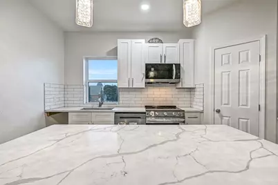 3009 Avenue M 1/2, Galveston, TX 77550 - Photo 40