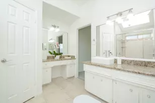 6650 Grove Field Ln, Houston, TX 77084 - Photo 10