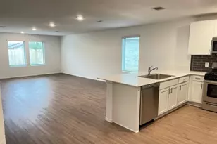 1806 Champions Dr, Navasota, TX 77868 - Photo 6