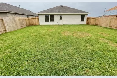1806 Champions Drive, Navasota, TX 77868 - Photo 20