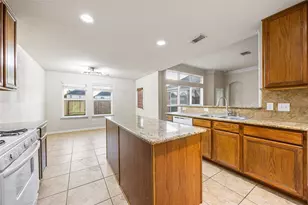 15410 Redbud Dale Ct, Cypress, TX 77429 - Photo 10