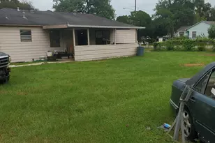 8038 Talton St, Houston, TX 77028 - Photo 16