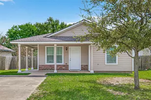410 Collins Rd, Richmond, TX 77469 - Photo 4
