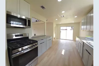 6706 Dinner Creek Court, Katy, TX 77449 - Photo 4