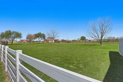 2862 Dees Circle, Sealy, TX 77474 - Photo 44