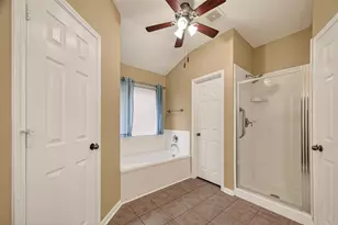 6922 Summer Bridge Ln, Spring, TX 77379 - Photo 32