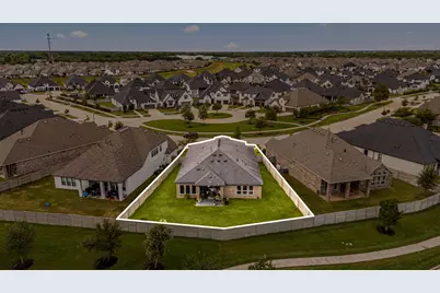 4711 Arbor Hollow Drive, Manvel, TX 77578 - Photo 2