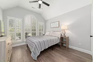 163 April Waters Dr N, Conroe, TX 77356 - Photo 10