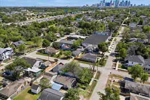 1204 Cordell St, Houston, TX 77009 - Photo 14