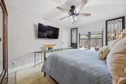 204 E Stone Street, Brenham, TX 77833 - Photo 26