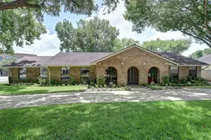204 E Stone St, Brenham, TX 77833 - Photo 2