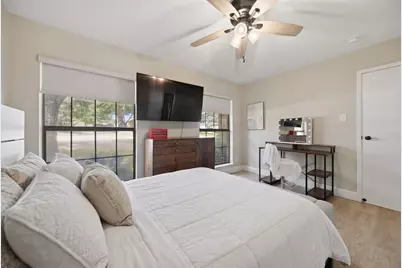 204 E Stone Street, Brenham, TX 77833 - Photo 18