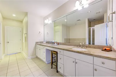 914 Main Street #911, Houston, TX 77002 - Photo 24