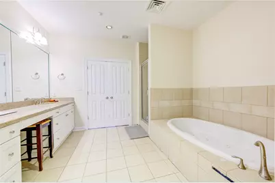 914 Main Street #911, Houston, TX 77002 - Photo 26