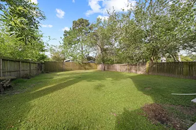 3802 Bayshore Drive, Bacliff, TX 77518 - Photo 16
