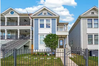 203 W 24th Street, Houston, TX 77008 - Photo 1