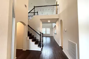 5366 Blue Mountain Ln, Sugar Land, TX 77479 - Photo 4