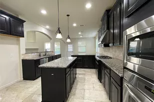 5366 Blue Mountain Ln, Sugar Land, TX 77479 - Photo 8