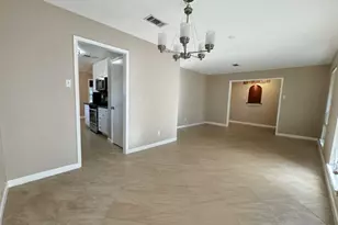 28922 Savannah Dr, Shenandoah, TX 77381 - Photo 14