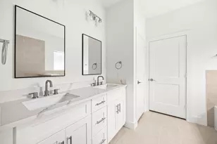 12161 La Salle River Rd, Conroe, TX 77304 - Photo 24