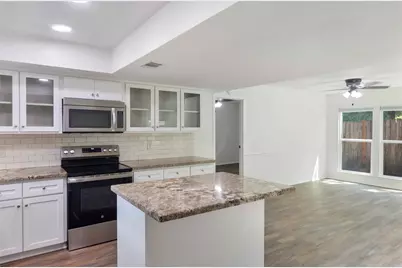 79 Maple Branch, The Woodlands, TX 77380 - Photo 10