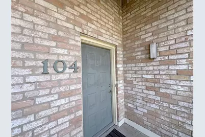 8100 Cambridge Street #104, Houston, TX 77054 - Photo 2