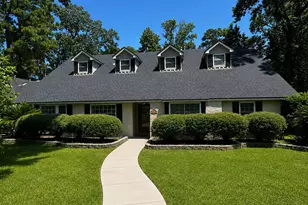 1431 Walnut Ln, Houston, TX 77339 - Photo 2