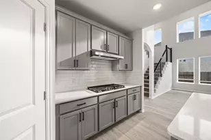 644 Canadian Trl, Dayton, TX 77535 - Photo 18