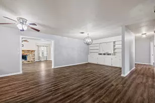 404 S 14th St, West Columbia, TX 77486 - Photo 10