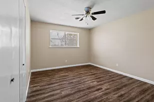 404 S 14th St, West Columbia, TX 77486 - Photo 28