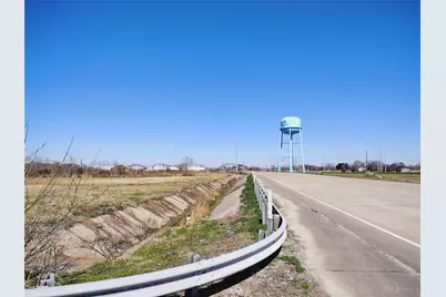 5745 W Port Arthur Road, Port Arthur, TX 77640 - Photo 4