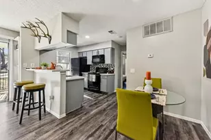 2501 Wickersham Ln, Austin, TX 78741 - Photo 10