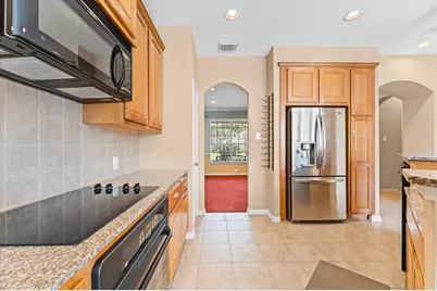 2411 Clippers Square, Houston, TX 77058 - Photo 8