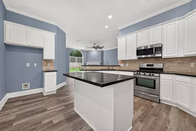 14531 Chestnut Falls Drive, Cypress, TX 77433 - Photo 16