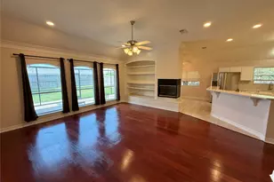 155 Indian Warrior Trail, Lake Jackson, TX 77566 - Photo 4