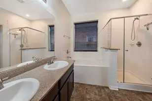 106 Crown Point Ct, Magnolia, TX 77354 - Photo 14